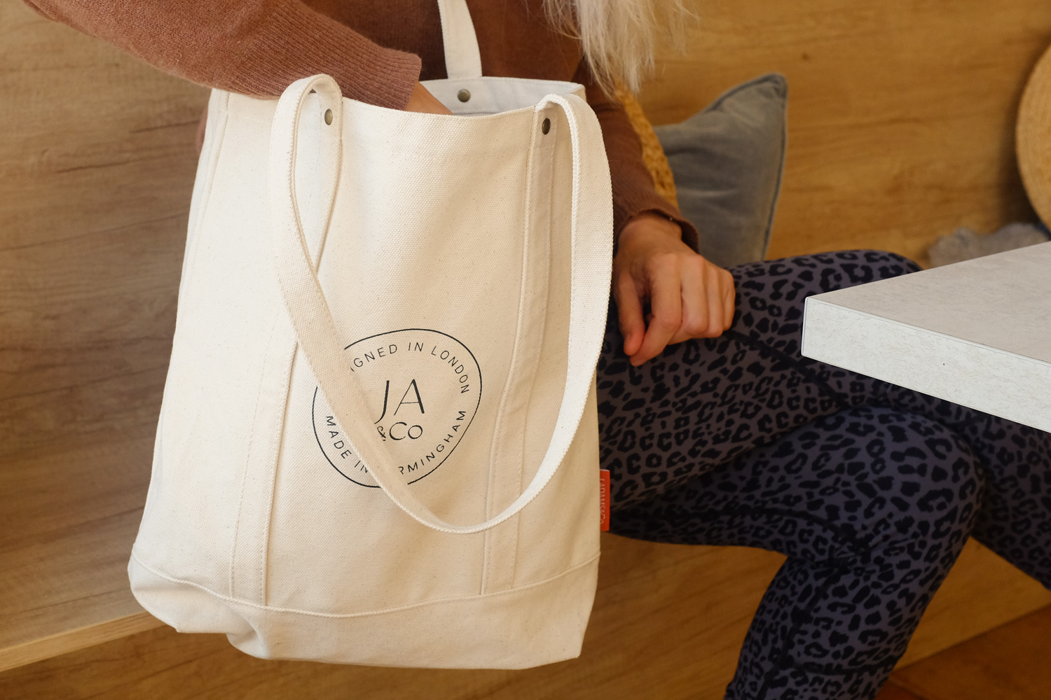 Personalised cotton bags, branded tote bags, custom packaging, tote bags printing, luxury, personalised tote bags, Progress Packaging 4